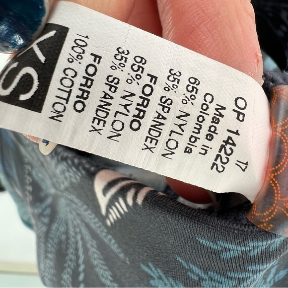 Maaji Activewear High Rise Palms Depth Leggings: Tropical‎ Blue Palm Leaf Print - Picture 9 of 12